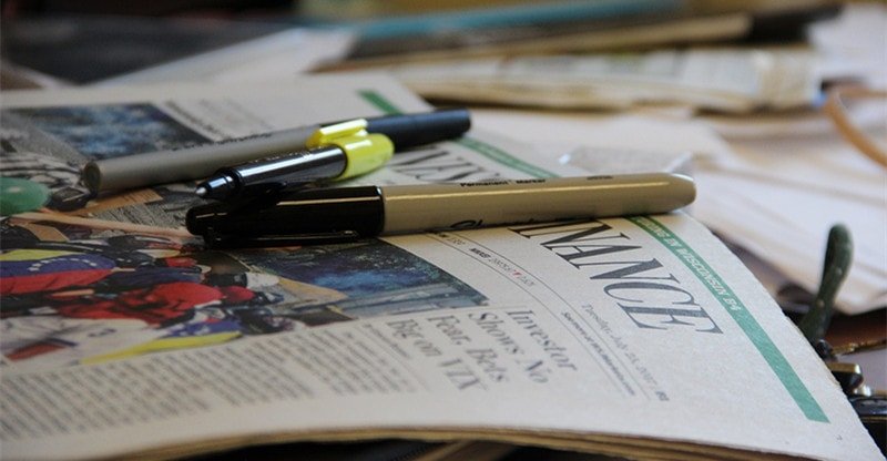 Straightforward and Sensible Tricks to Declutter Your Workplace House