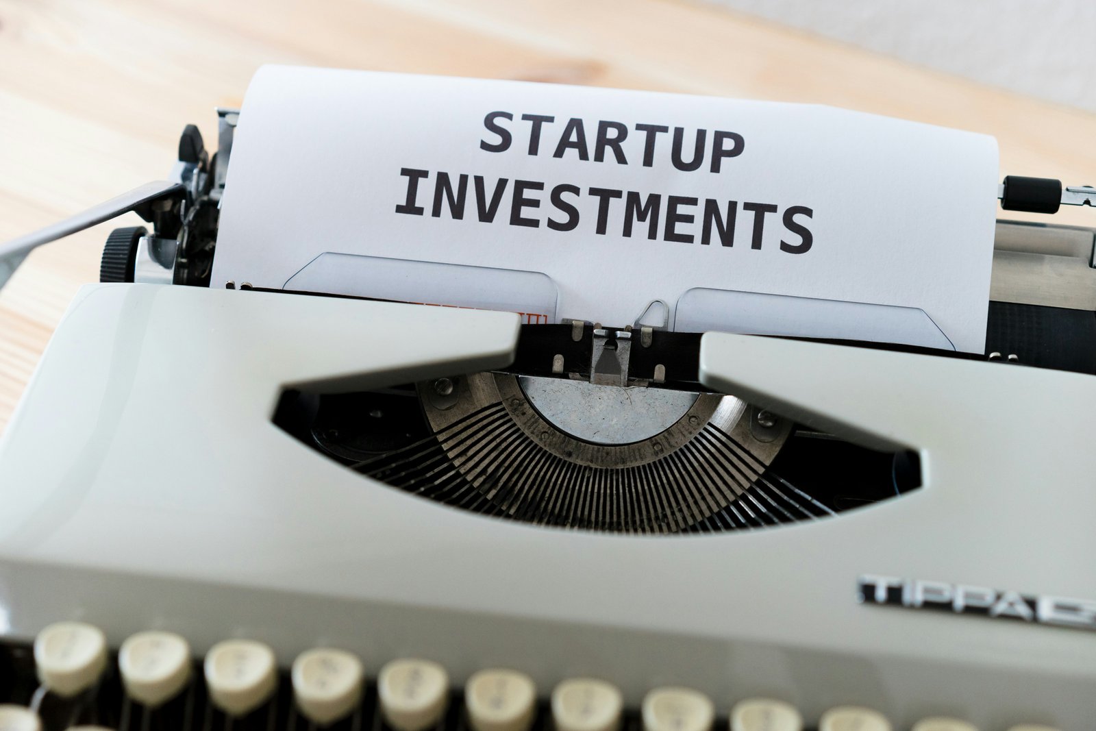When Should Startups Seek Funding? A Comprehensive Comparison of Self-Financing vs. External Investment